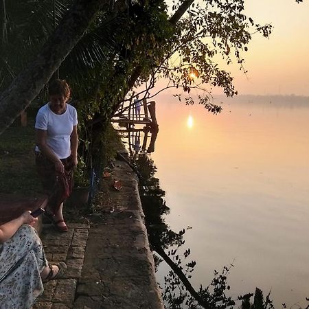 Ashtamudivillas Kollam Exteriér fotografie