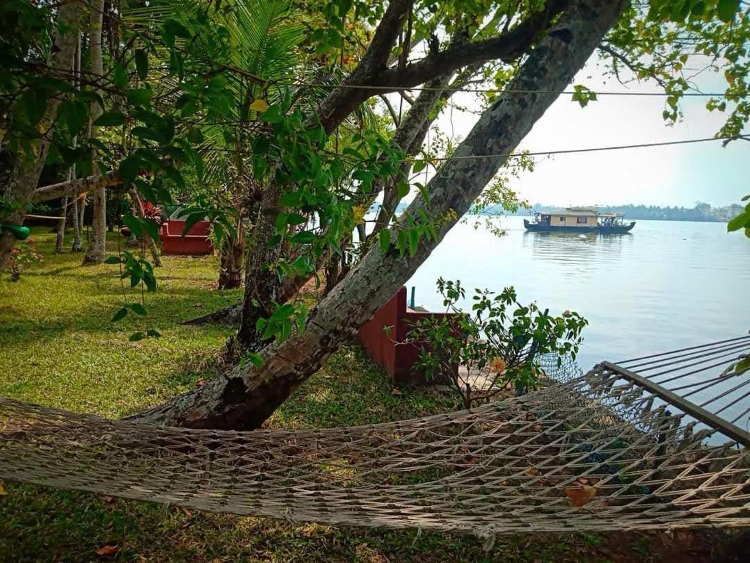 Ashtamudivillas Kollam Exteriér fotografie