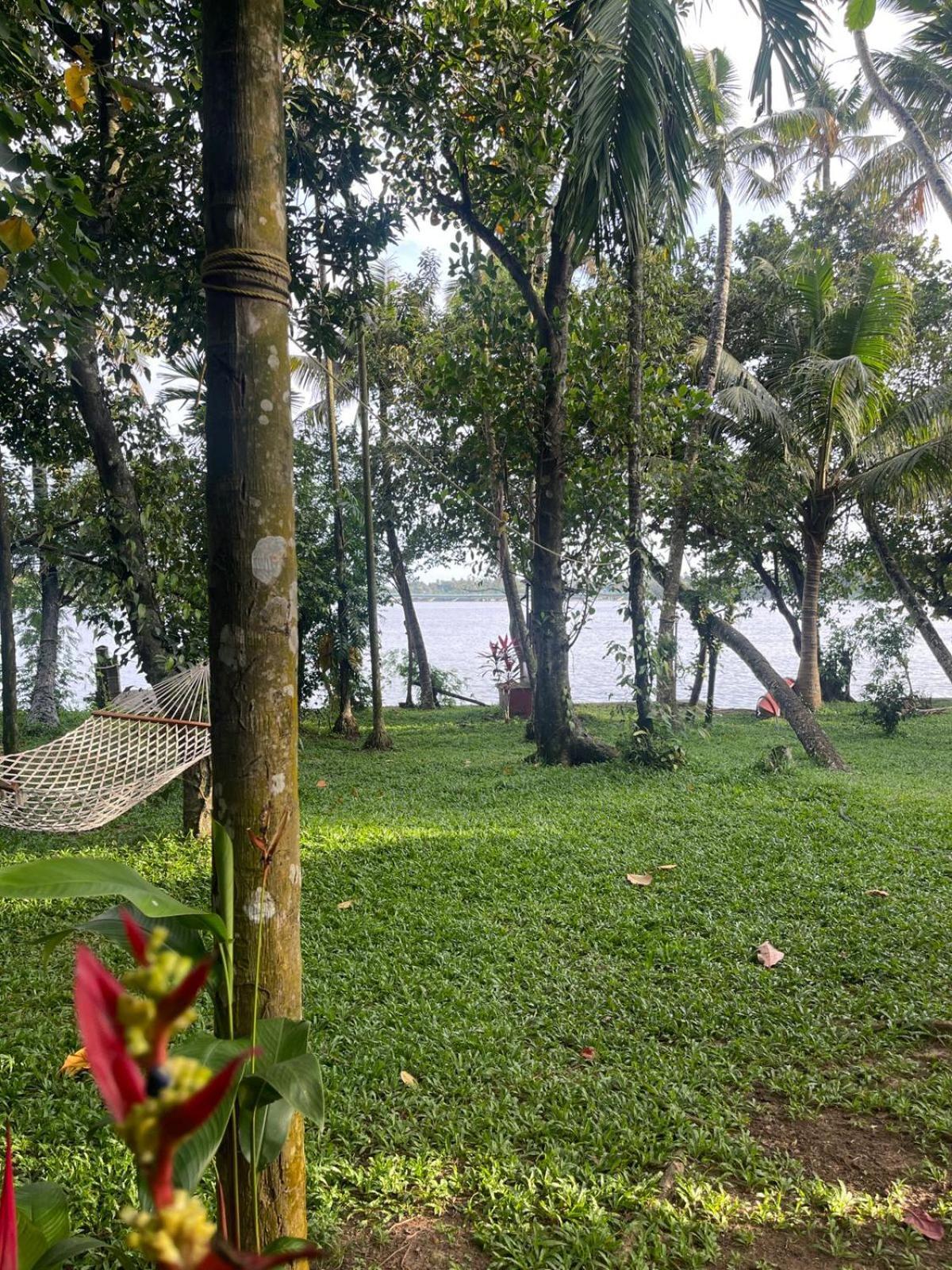 Ashtamudivillas Kollam Exteriér fotografie